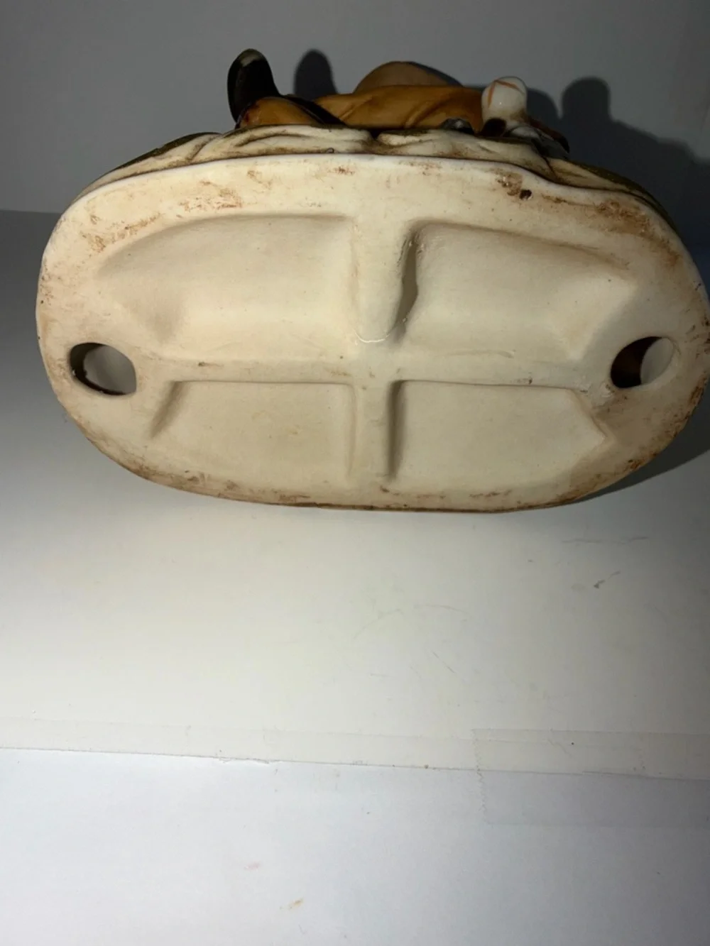 Vintage Porcelain Old Man Playing Fiddle Figurine with Dog on Bench - Picture 8 of 9